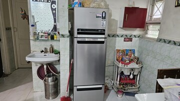 Furnished Amenities in 2 BHK Apartment at Aundh – for Rent