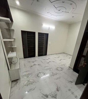 2.5 BHK Independent House For Rent in Sector 21d