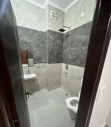 Bathroom in 2.5 BHK Independent House at Sector 21d – for Rent
