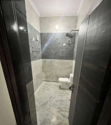 Bathroom in 2.5 BHK Independent House at Sector 21d – for Rent