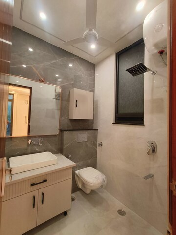 Bathroom in 3 BHK Builder Floor at Balliwala – for Sale