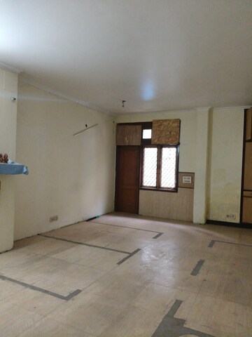  Office Space For Rent in Safdarjung Enclave