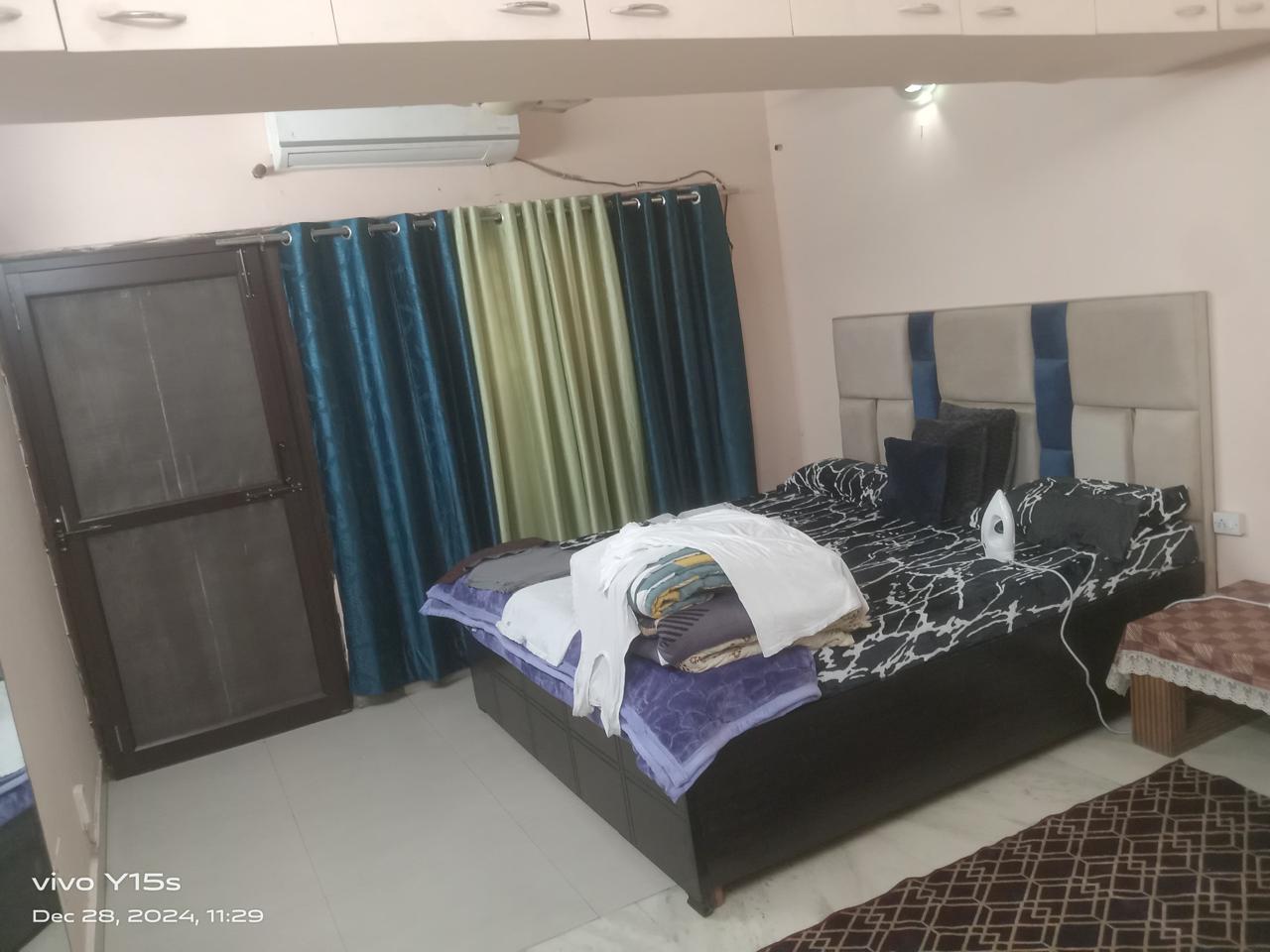 4 BHK + Extra Room Apartment For Sale in Dda Flats Sarita Vihar ne