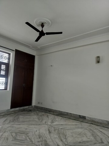 Room in 3 BHK Independent House at RWA Apartments Sector 47, Sector 47 – for Rent
