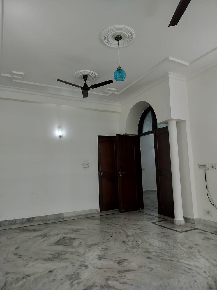 Room, rwa-apartments-sector-47 3 Bedroom 2600 Sq.Ft. Independent House In Sector 47 Noida 9058734