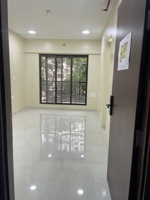 2 BHK Apartment For Sale in Ambrapali Apartment, Malad West