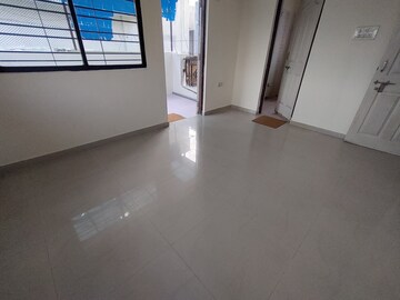 Room in 2 BHK Apartment at Vrindavan Arcade, Hadapsar – for Sale