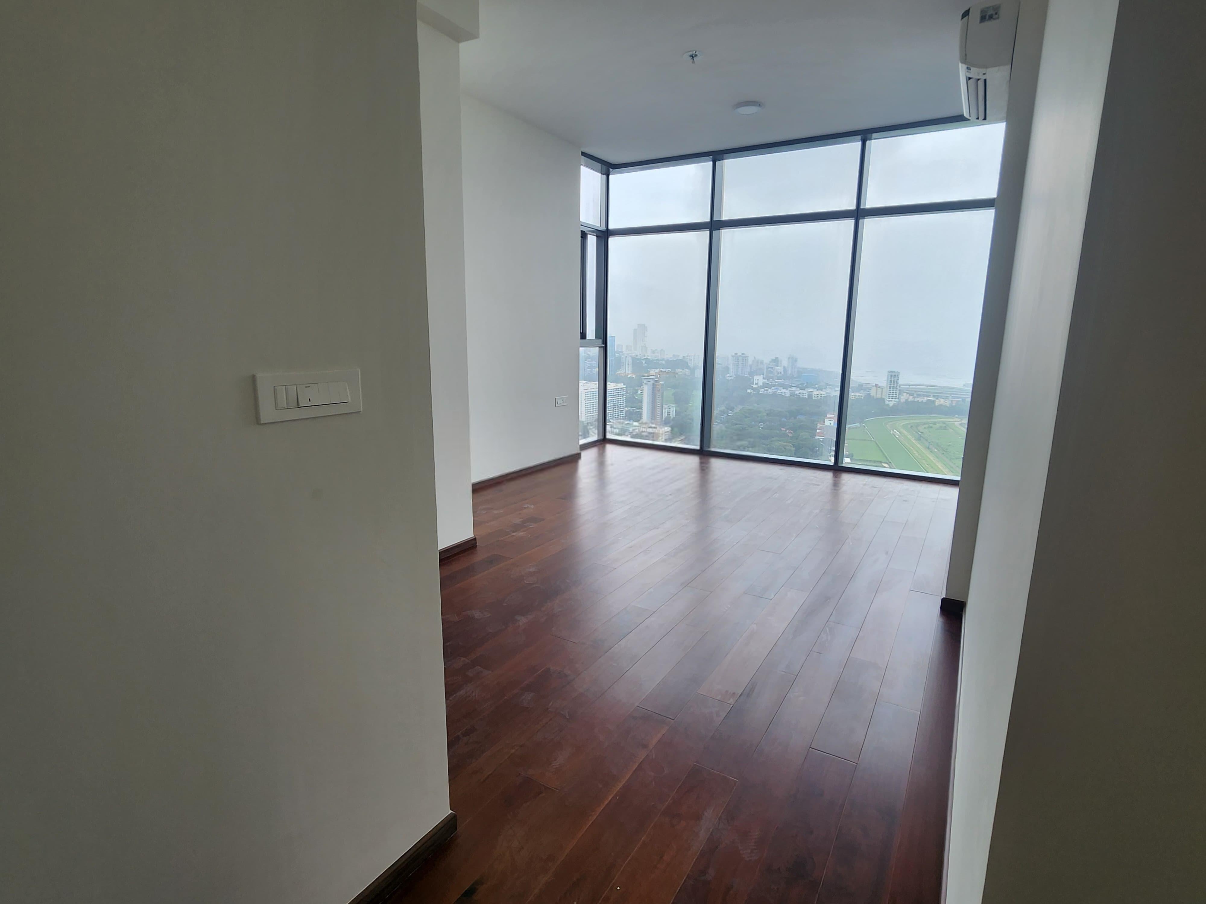 3 BHK + Servant Room Apartment For Rent in Piramal Mahalaxmi