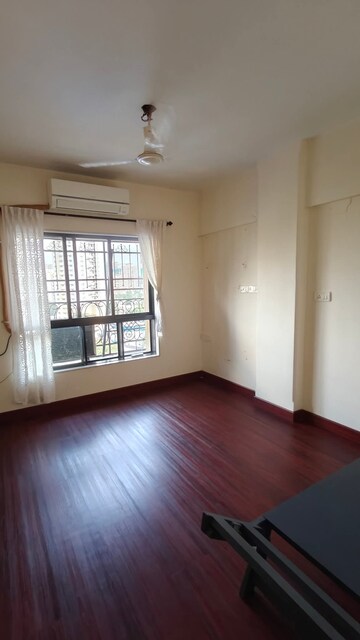 Room in 3 BHK Apartment at Andheri West – for Rent