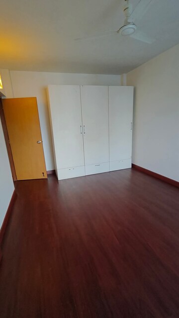 Room in 3 BHK Apartment at Andheri West – for Rent