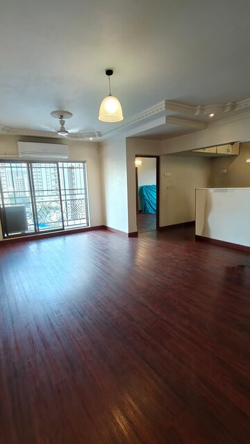 Room in 3 BHK Apartment at Andheri West – for Rent