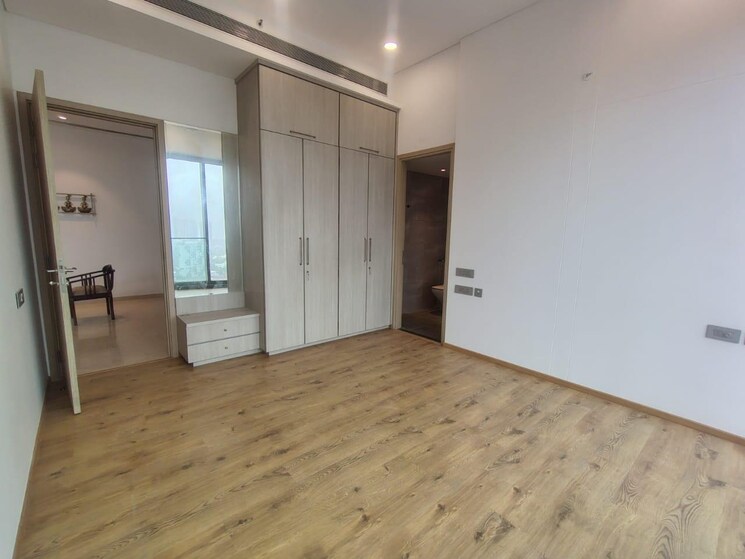 Room, rustomjee-crown 4 Bedroom 2190 Sq.Ft. Apartment In Prabhadevi Mumbai 9058813