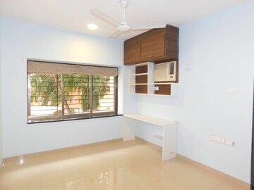 Kitchen in 2 BHK Apartment at Raheja Sherwood, Goregaon East – for Rent