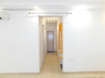 Building Lobby in 2 BHK Apartment at Raheja Sherwood, Goregaon East – for Rent