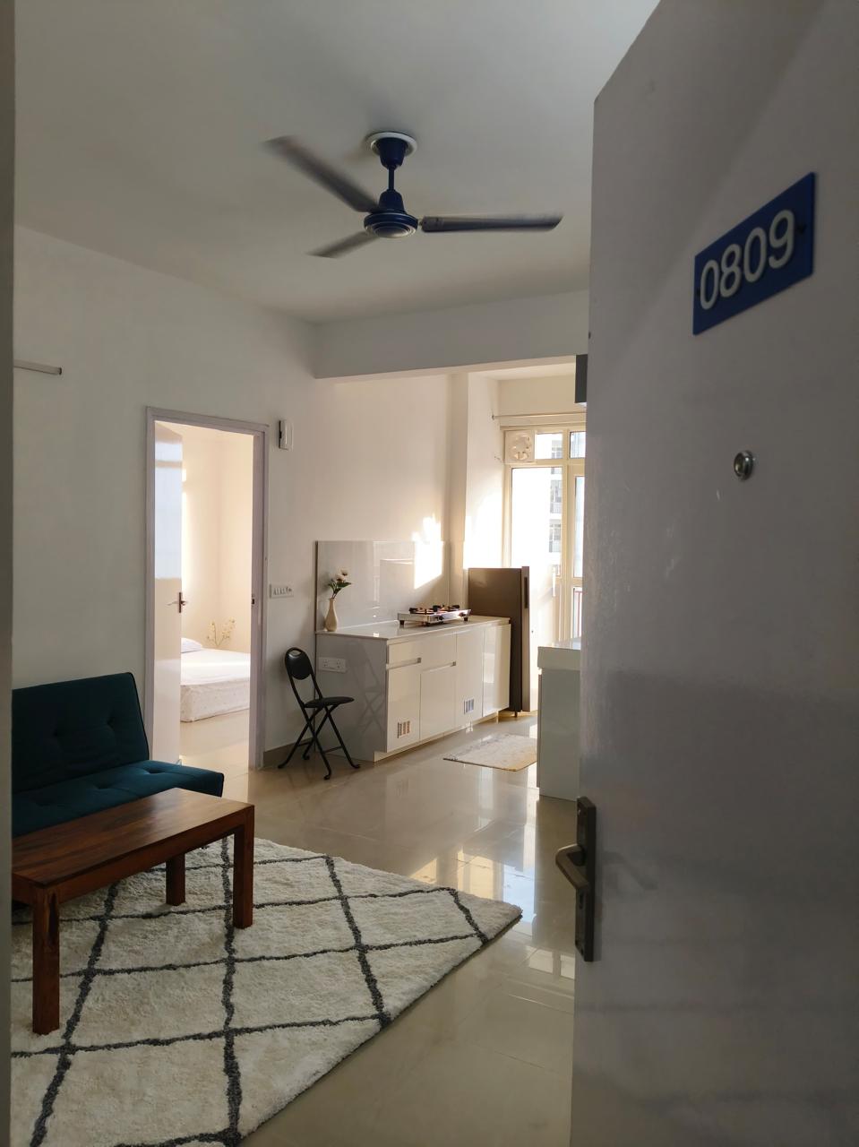 2 BHK Apartment For Rent in Suncity Avenue 76