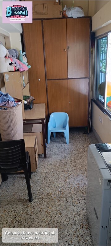 Team Area in 6+ BHK Villa at Golpark – for Sale
