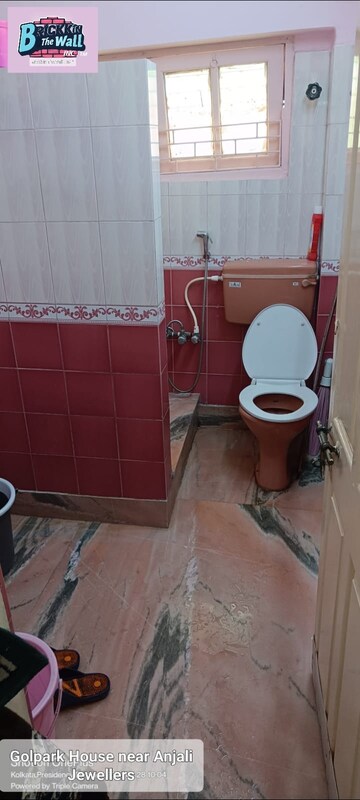 Bathroom in 6+ BHK Villa at Golpark – for Sale
