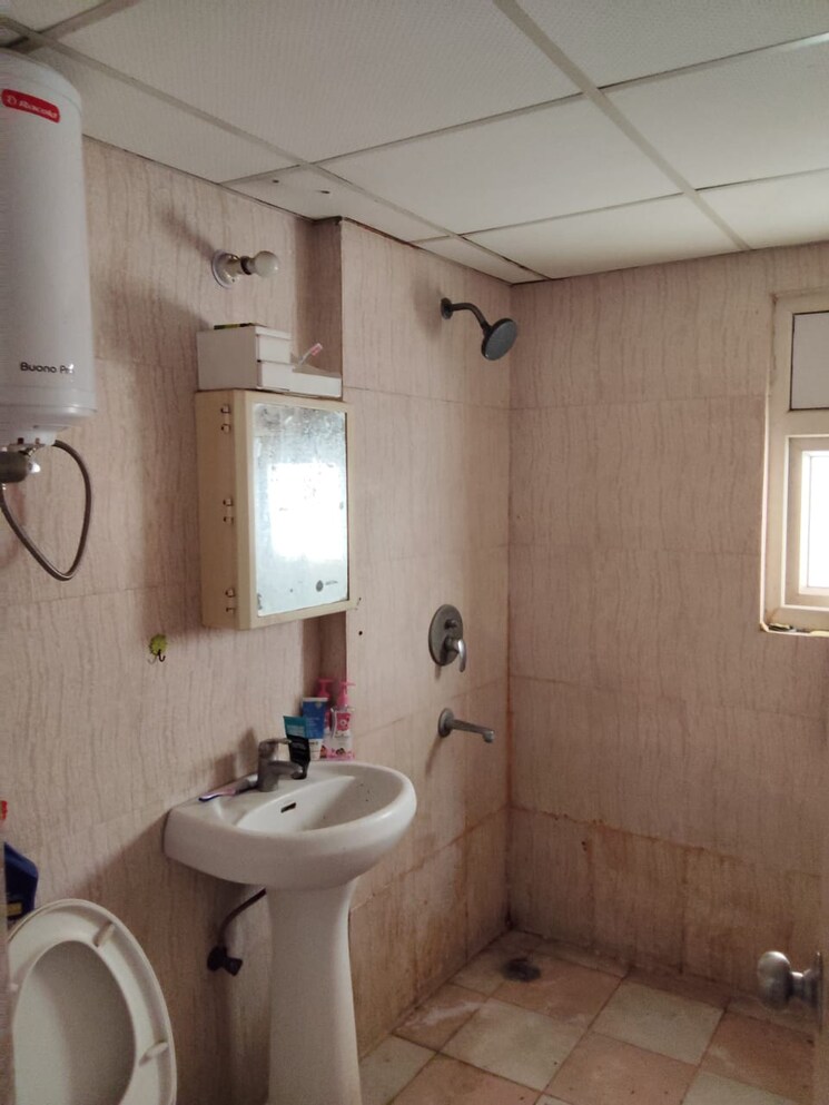 Bathroom, 3c-lotus-zing 3 Bedroom 1600 Sq.Ft. Apartment In Sector 168 Noida 9058904