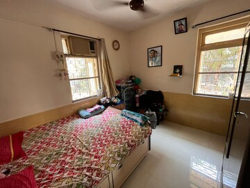 Bedroom in 1 BHK Apartment at Chembur – for Rent