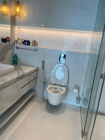 Bathroom in 4 BHK Apartment at Lokhandwala Minerva Mahalaxmi, Mahalaxmi – for Rent