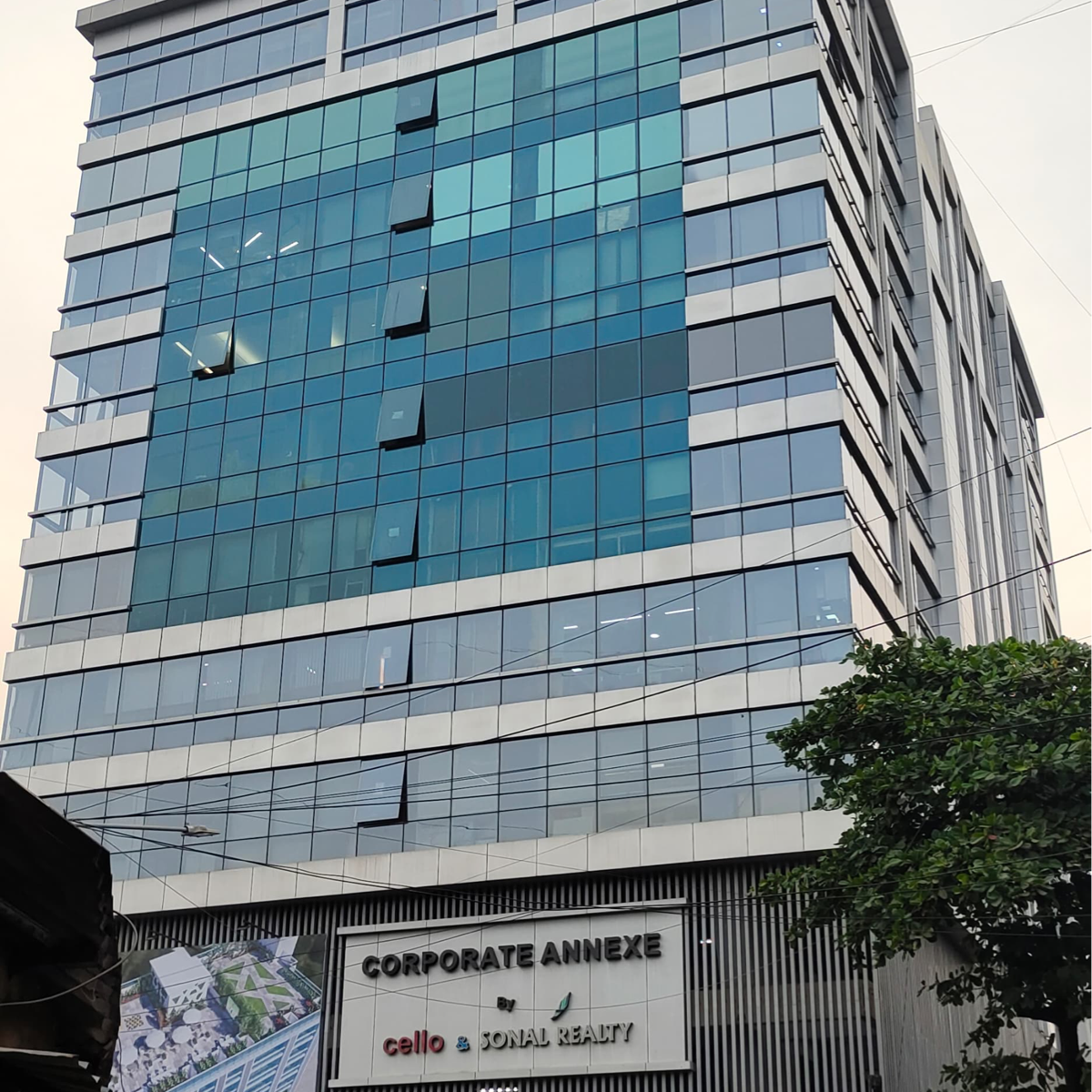 Office Space For Rent in Corporate Avenue