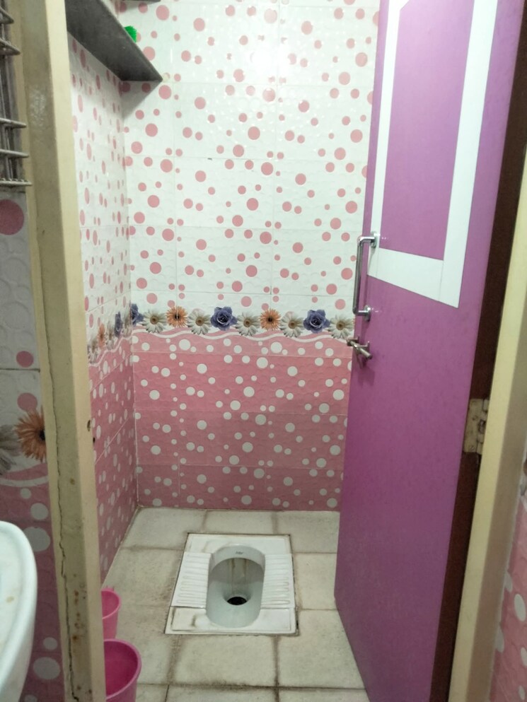 Bathroom, mahesh-park 2 Bedroom 1000 Sq.Ft. Apartment In Wadgaon Sheri Pune 9058974