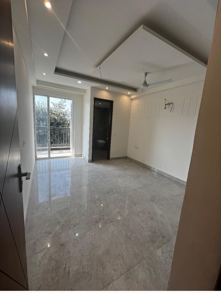 Room, sangam vihar 2.5 Bedroom 550 Sq.Ft. Builder Floor In Sangam Vihar Delhi 9058975