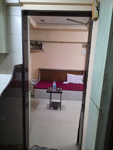 Furnished Amenities in 1.5 BHK Apartment at Koteshwar Palace, Andheri East – for Rent