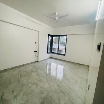 Room in 3 BHK Apartment at Yash Apartments Model Colony, Model Colony – for Rent
