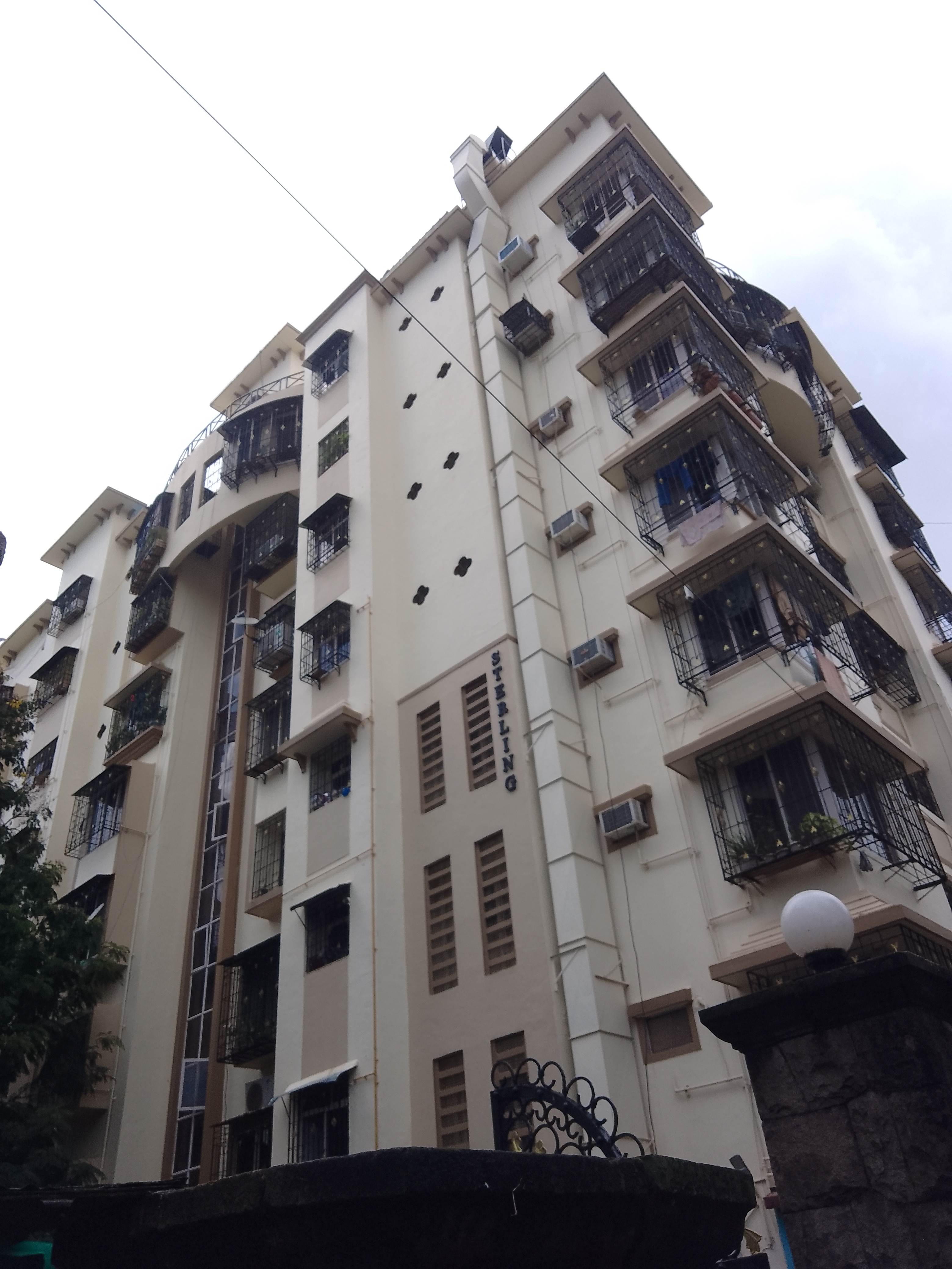 2 BHK Apartment For Rent in Sterling Avenue