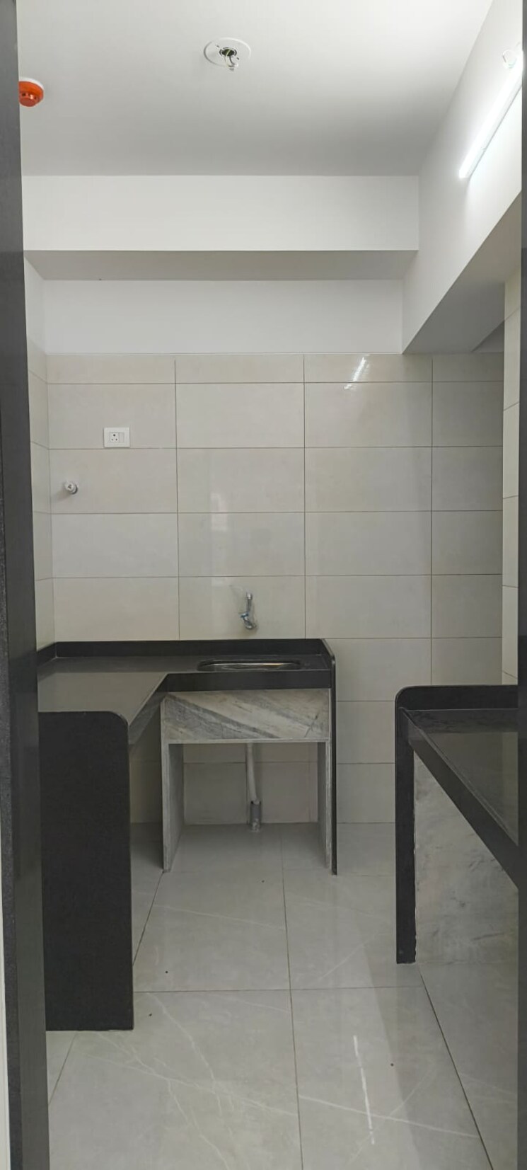 Kitchen, grant road 2 Bedroom 580 Sq.Ft. Apartment In Grant Road Mumbai 9059027