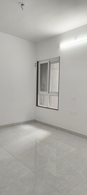 Room in 2 BHK Apartment at Grant Road – for Sale