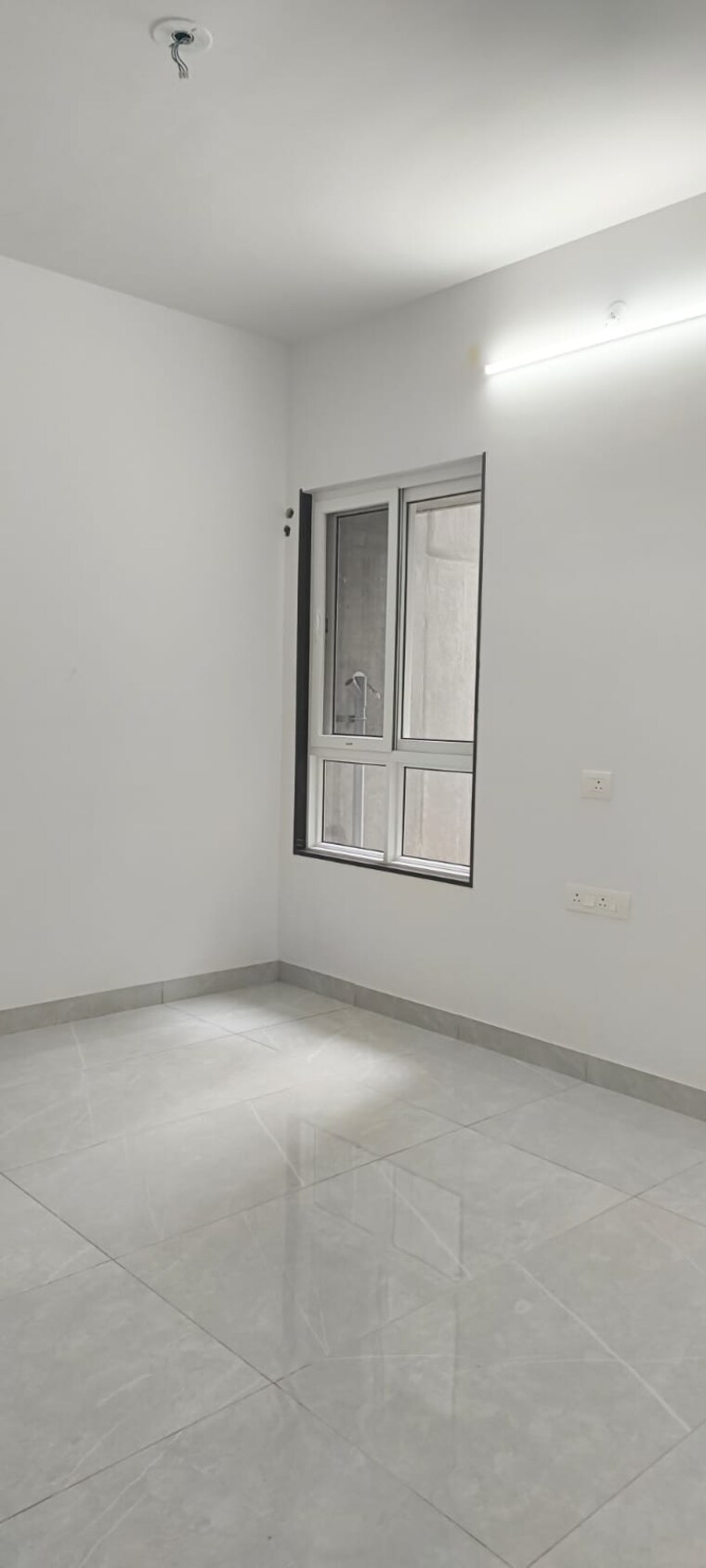 Room, grant road 2 Bedroom 580 Sq.Ft. Apartment In Grant Road Mumbai 9059027