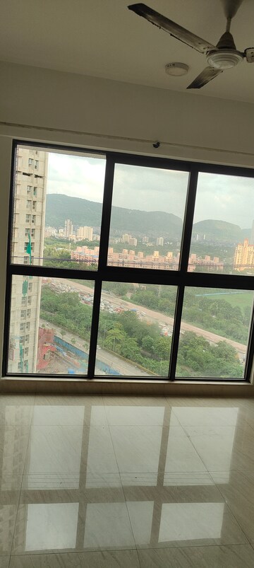 2 BHK Apartment For Rent in Lodha Crown Quality Homes, Majiwada