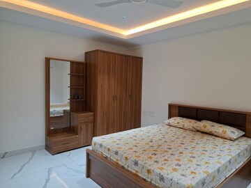 Bedroom in 4 BHK Apartment at Banjara Hills – for Rent