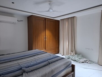 Bedroom in 4 BHK Apartment at Banjara Hills – for Rent