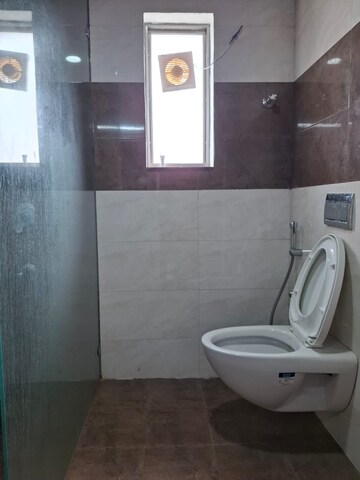 Bathroom in 4 BHK Apartment at Banjara Hills – for Rent