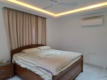 Bedroom in 4 BHK Apartment at Banjara Hills – for Rent