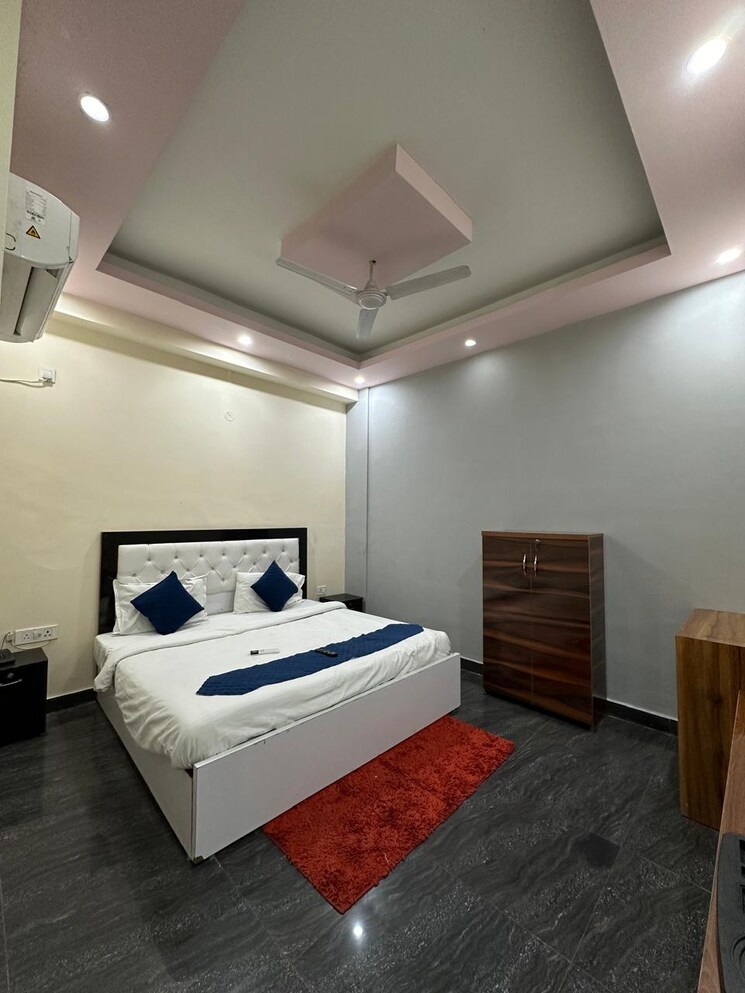 Bedroom, mahagun-moderne 2 Bedroom 1250 Sq.Ft. Apartment In Sector 78 Noida 9059074