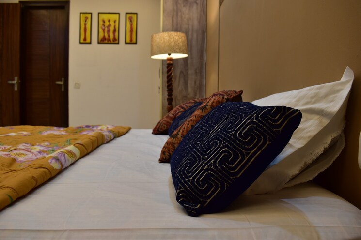 Bedroom, green fields colony 4 Bedroom 1900 Sq.Ft. Builder Floor In Green Fields Colony Faridabad 9059090