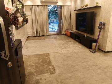 Parking in 2 BHK Apartment at Suba Zircon, Andheri East – for Rent