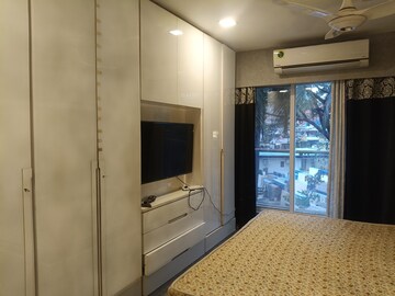 Room in 2 BHK Apartment at Suba Zircon, Andheri East – for Rent