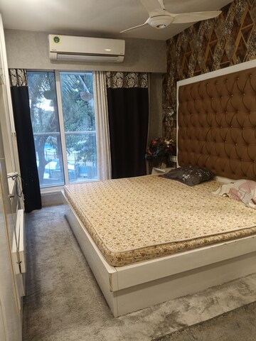 Bedroom in 2 BHK Apartment at Suba Zircon, Andheri East – for Rent