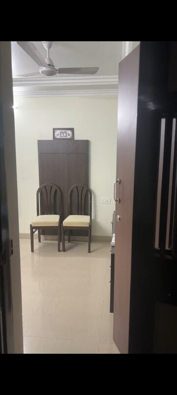 Bathroom in 1.5 BHK Apartment at Nirman Apartment Andheri, Andheri East – for Rent