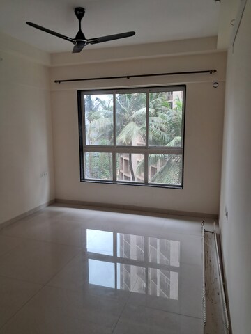 Room in 1 BHK Apartment at Sripad Garden View, Ghatkopar East – for Rent