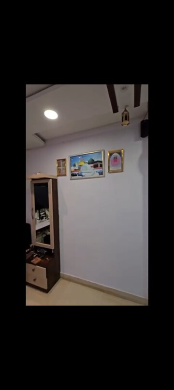 Furnished Amenities in 1 BHK Apartment at Parth CHS Jogeshwari East, Jogeshwari East – for Rent