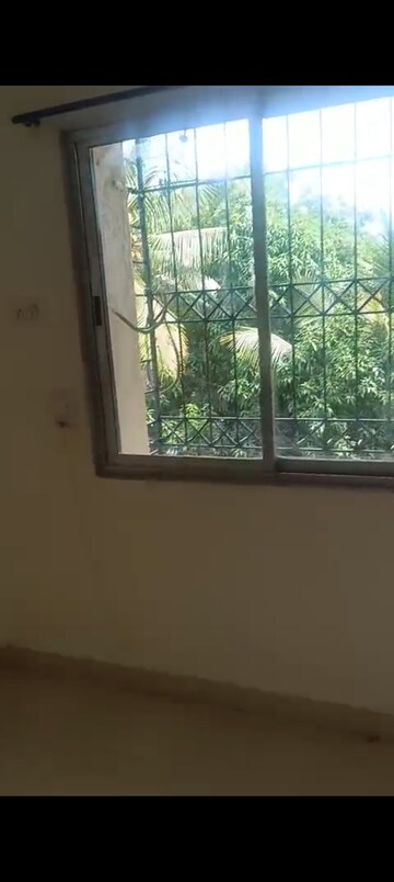 Room in 1 BHK Apartment at Hilton Tower, Andheri East – for Rent