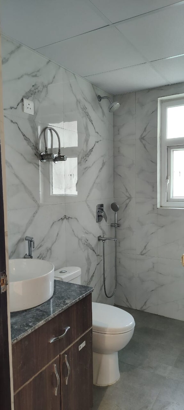 Bathroom, shubh-homes-urban-royale 2 Bedroom 900 Sq.Ft. Apartment In Shahpur Bamheta Ghaziabad 9059133