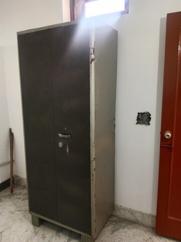 Room in 1.5 BHK Builder Floor at Sector 18 – for Rent