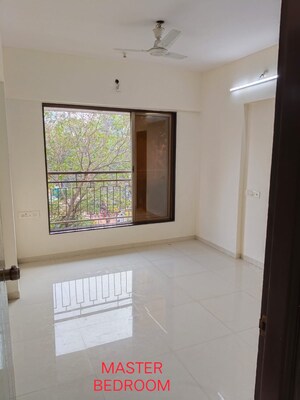 Room in 2 BHK Apartment at Kamla Sukhshanti, Kandivali West – for Sale